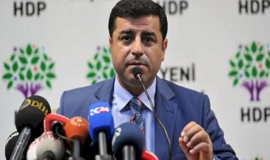 Demirtaş'tan gözaltılara tepki: Soylu mitingde toplayamadığı kadar insanı gözaltına aldırmış