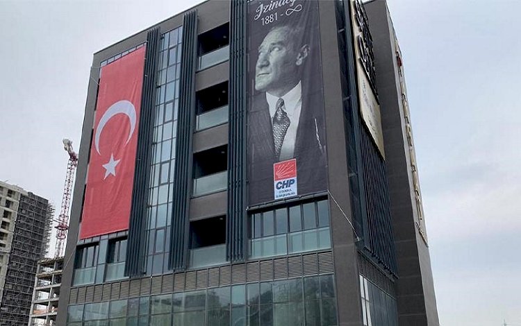 İstanbul Valiliği'nden CHP İl Binası'na yönelik saldırıya dair açıklama