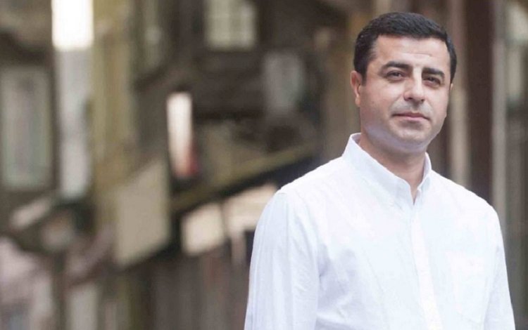 Demirtaş'tan 'PKK'ya Silah Bıraktırma' Sözü