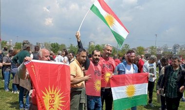 PSK: 1 Mayıs’ta Kürdistan bayrağı üzerindeki engellemeler kabul edilemez