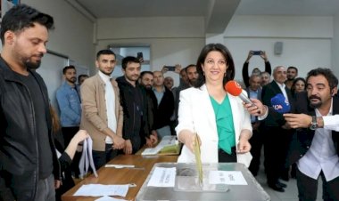 Van’da oy kullanan Pervin Buldan: Büyük bir umut var hepimizde