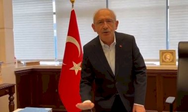 Kılıçdaroğlu masaya elini vurdu: Buradayım, sonuna kadar mücadele edeceğim