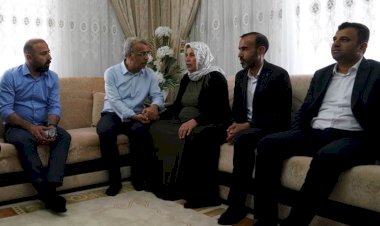 Mithat Sancar'dan Emine Şenyaşar’a ziyaret