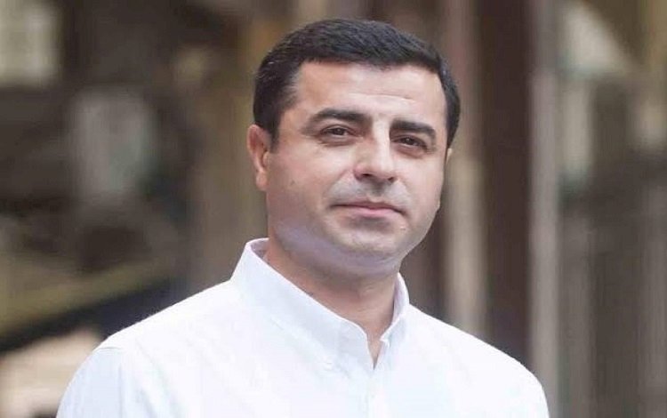 Demirtaş'tan sandık çağrısı: Farkındayız değil mi, adam kazanamadı