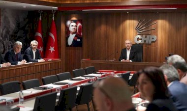 CHP’de tüm MYK üyeleri istifa etti