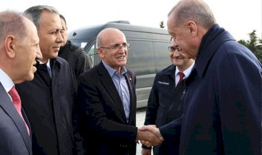 Mehmet Şimşek 'tam yetki' ile dönüyor: Bloomberg, 'Erdoğan ve Bahçeli görüşmesinde netleşti' dedi