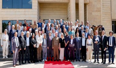 Başkan Barzani’den Kürdistanlı sanatçıların rolüne övgü