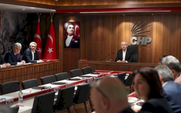 CHP’de tüm MYK üyeleri istifa etti