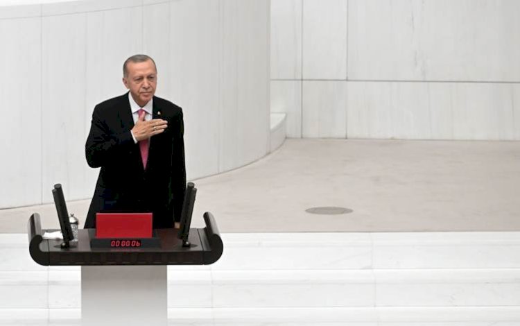 Erdoğan, Meclis'te yemin ederek görevine başladı