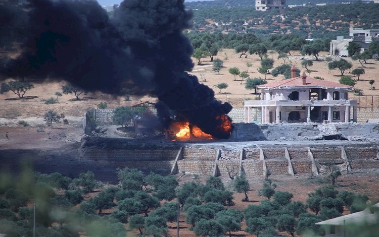 Rusya'dan İdlib'e bombardıman: Çok sayıda ölü ve yaralı var