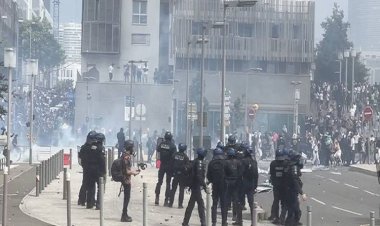 Fransa'daki gösterilerde 1300'den fazla kişi gözaltına alındı!