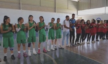 Rojava’da ilk kez kadın basketbol takımları arasında müsabaka