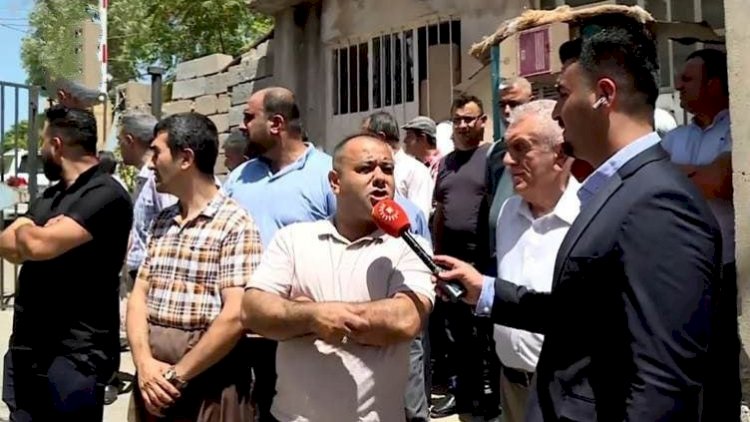Halepçe’de memurlar maaşların gecikmesi nedeniyle greve gitti