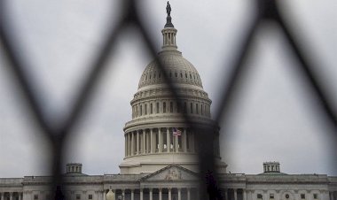 ABD Kongresi’nde silahlı saldırgan alarmı