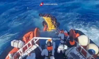 İtalya açıklarında 2 göçmen teknesi battı: 2 ölü, 31 kayıp