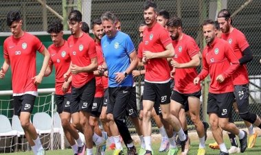 Amedsporlu futbolcular zehirlendi: Maç iptal edildi