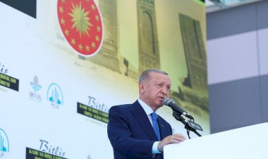 Bitlis’te bulunan Erdoğan’dan ‘Tatvan ve Van feribot iskeleleri’ açıklaması