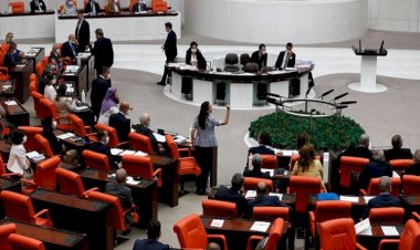 HDP'nin TBMM'de vekili kalmadı
