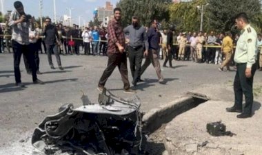 Kentte panik: Havadan ‘tanımlanamayan cisim’ yağdı