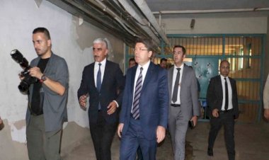 Adalet Bakanı Tunç Diyarbakır Cezaevi'ni gezdi: ‘İbret olarak korunacak’