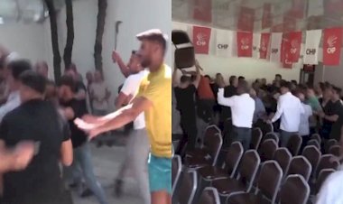 Siirt'te CHP kongresinde 'oraklı' kavga: Sandalyeler havada uçuştu!
