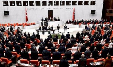 TBMM yarın açılıyor: Gündem yeni anayasa ve fezlekeler