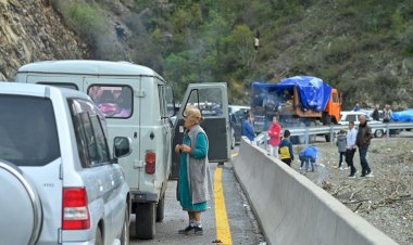 BM'den 'Karabağ' açıklaması: : 100 binden fazla kişi Ermenistan'a geçti