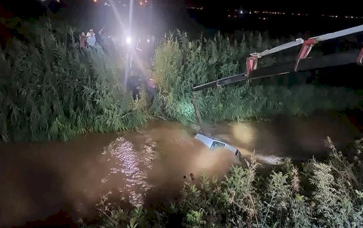 Sulama kanalına düşen araçtaki anne ve iki çocuğu yaşamını yitirdi