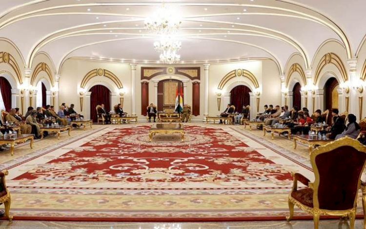 Başkan Barzani, Kerkük'te şehit düşen gençlerin aileleriyle bir araya geldi