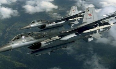 TSK’ya ait savaş uçakları beş bölgeyi eş zamanlı bombaladı