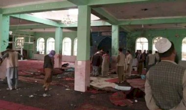 Cuma namazı sırasında Şii camisine bombalı saldırı: 7 ölü, 17 yaralı