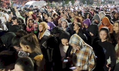 KYK yurdunda bir skandal daha... Öğrenciler asansörde mahsur kaldı!