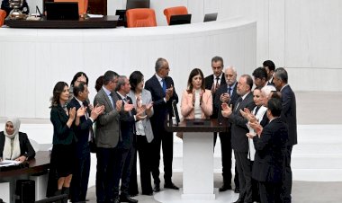 Meclis'te 'küfür' tartışması: HEDEP grubu, Bekir Bozdağ'ı protesto etti