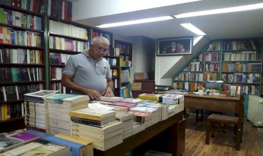 Zana Farqînî'den HEDEP’e : Kürtçe yağmura yakalanmış kar misali eriyor!