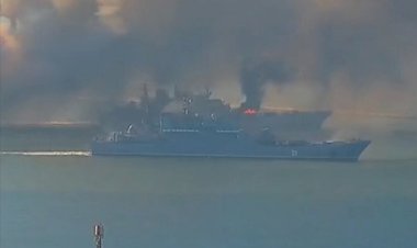 Ukrayna, Rusya'ya ait 2 gemiyi vurdu