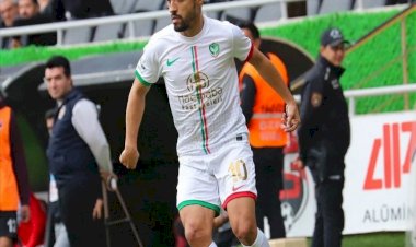 Amedspor zirvedeki yerini ve namağlup unvanını korudu