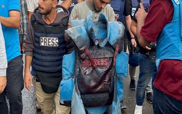 Gazze'de bir gazeteci daha öldürüldü