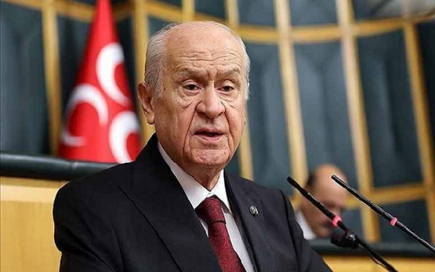 Bahçeli'den Özgür Özel'e: Sokakta bile yürüyemeyecek