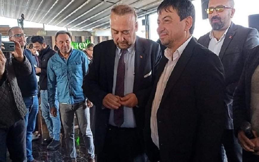 İYİ Parti'den toplu istifa: 250 kişi CHP'ye geçti