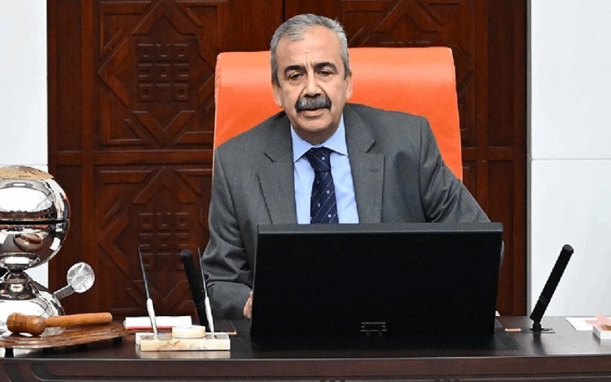 Sırrı Süreyya Önder'den İzmir'den aday gösterilecek iddiasına yanıt
