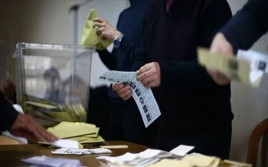 Anket: Bir parti baraj sınırında, Yeniden Refah oylarını katladı