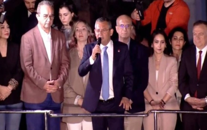 Özgür Özel balkon konuşmasında Kürt seçmene teşekkür etti