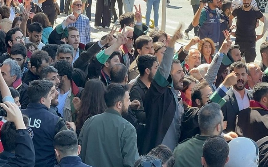 İstanbul’da ‘Van’ eylemlerinde 132 kişi gözaltına alındı