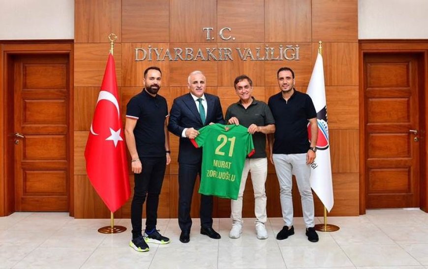 Amedspor, Diyarbakır Valisi’ni ziyaret etti