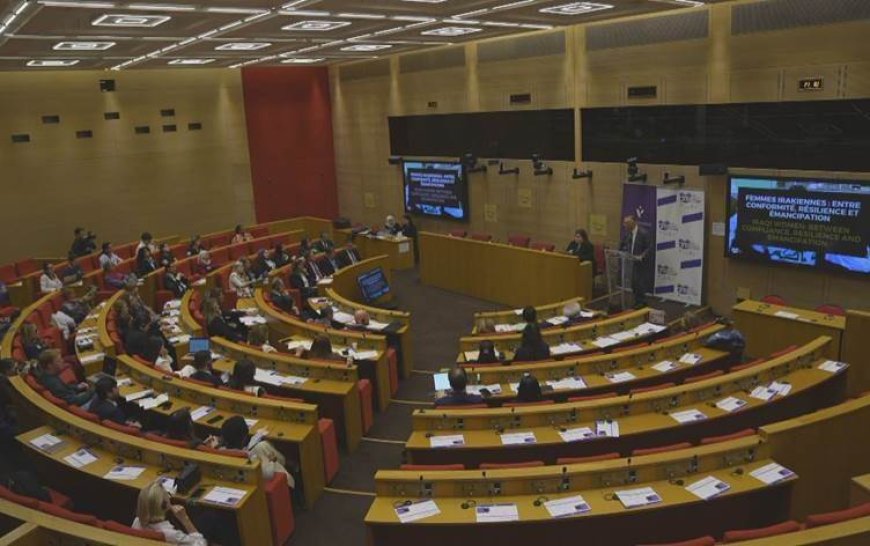 Fransa Senatosunda 'Kürt ve Iraklı kadınlar' konulu konferans