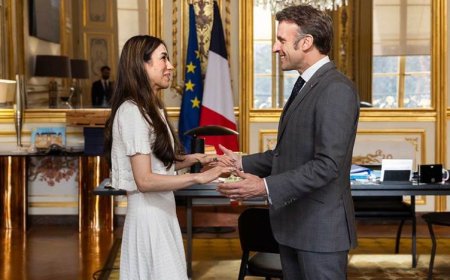 Ezidi Kürt Aktivist Nadia Murad, Fransa Cumhurbaşkanı Macron ile görüştü