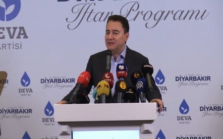 Diyarbakır’da yeni sürece ilişkin konuşan Ali Babacan’dan Kürtçe vurgusu