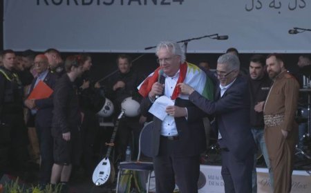 Köln Belediye Başkanı'ndan Newroz mesajı: Tüm Kürt halkı için bağımsızlık diliyorum