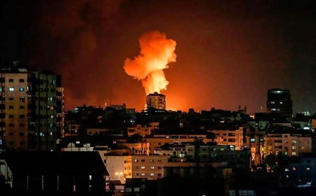 İsrail ordusu Suriye’de askeri üsleri bombaladığını duyurdu