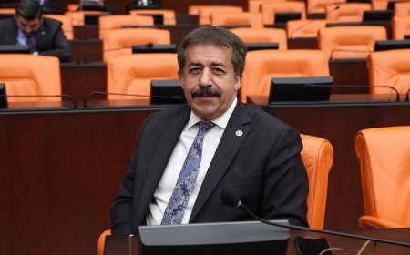 AK Partili vekilden Yavaş ve Dervişoğlu'na ‘Kürdistan bayrağı’ tepkisi